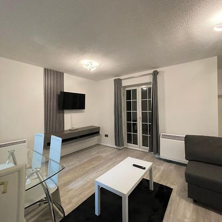 Cardiff Bay Apartment With Parking Εξωτερικό φωτογραφία