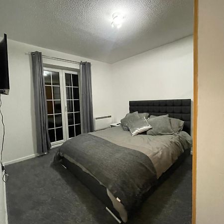 Cardiff Bay Apartment With Parking Εξωτερικό φωτογραφία