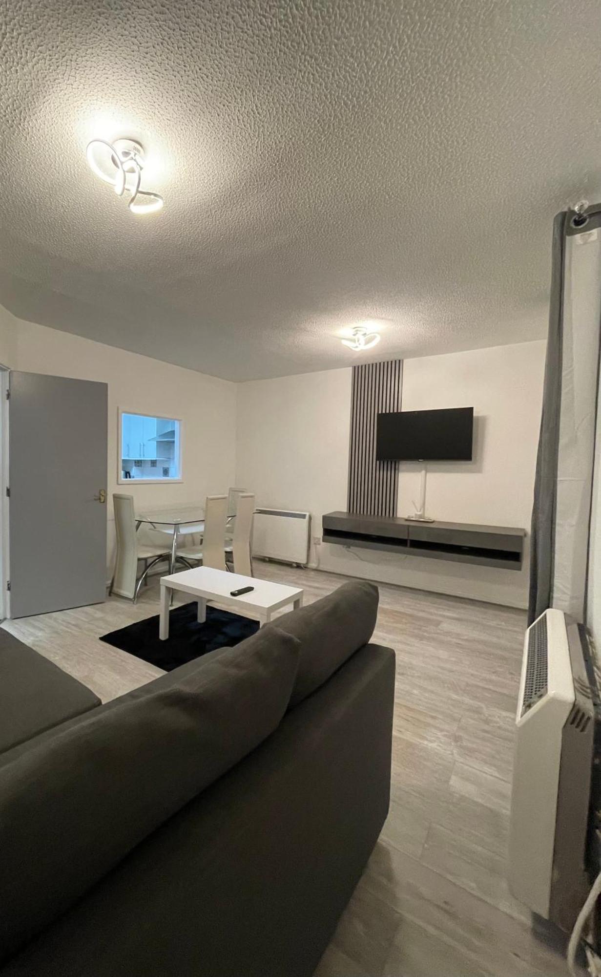 Cardiff Bay Apartment With Parking Εξωτερικό φωτογραφία