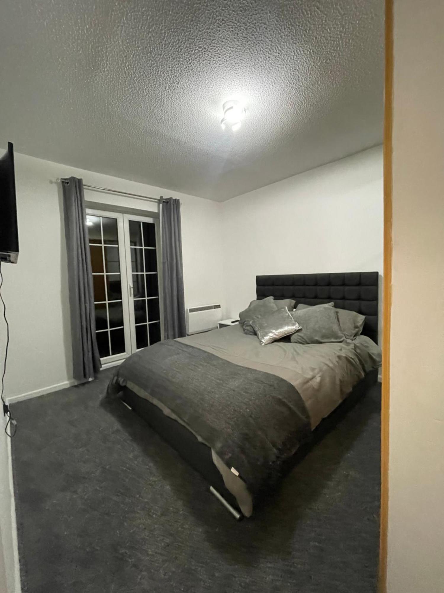 Cardiff Bay Apartment With Parking Εξωτερικό φωτογραφία