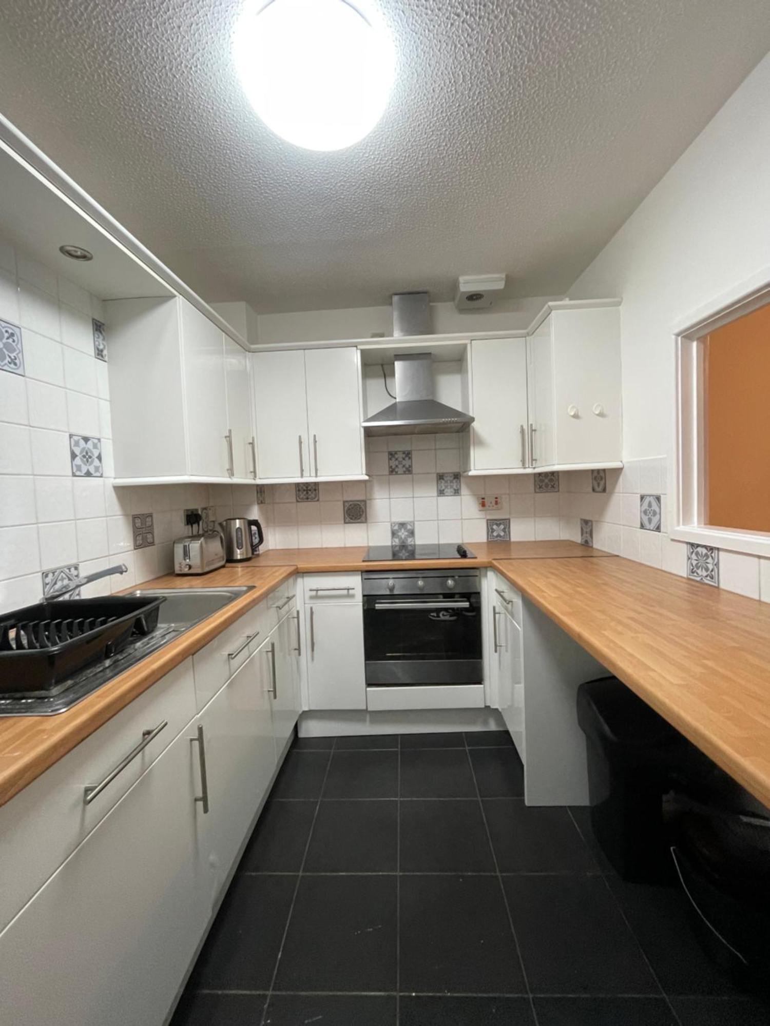 Cardiff Bay Apartment With Parking Εξωτερικό φωτογραφία